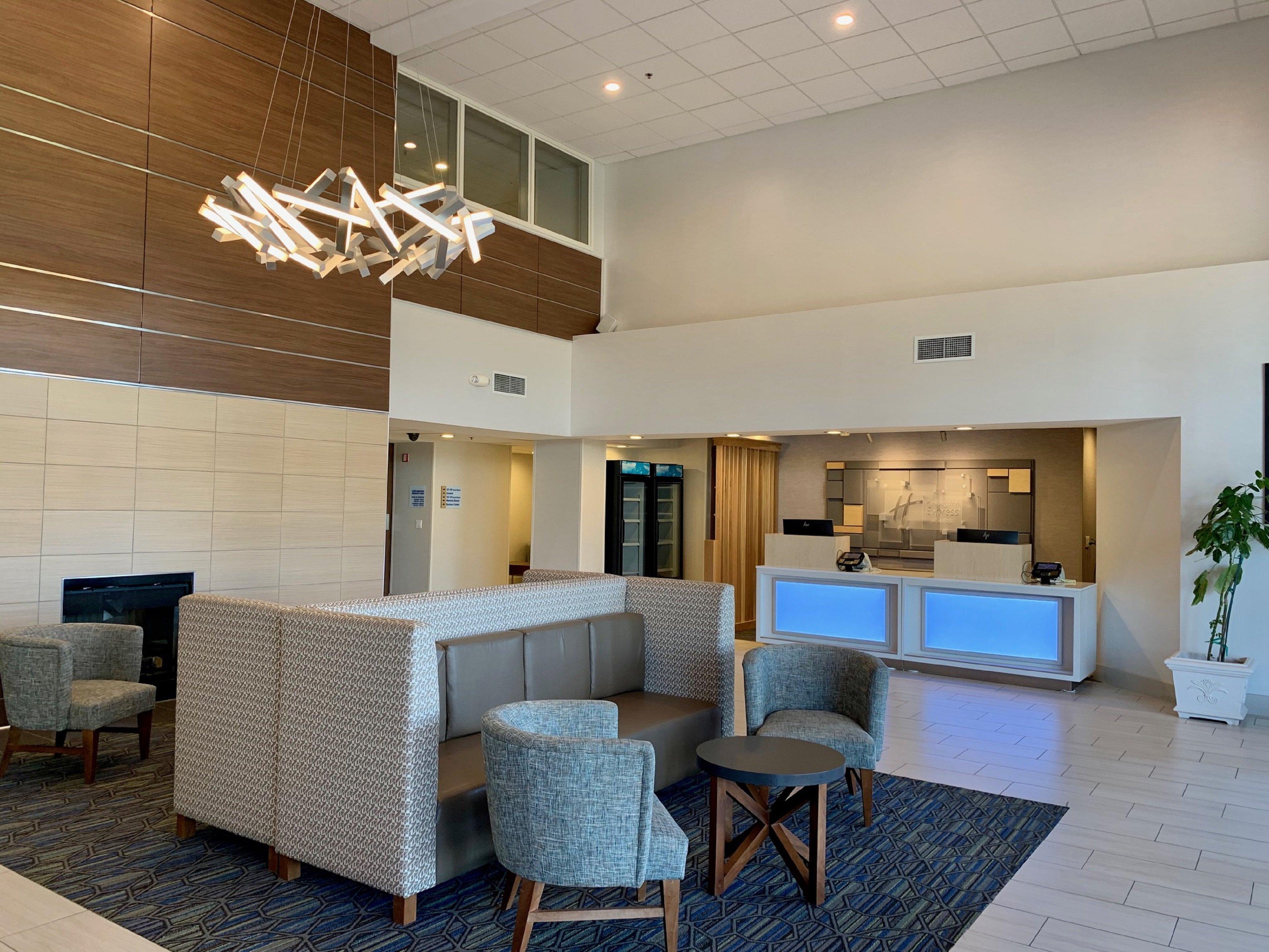 Holiday Inn Express & Suites Tracy By Ihg Exterior foto