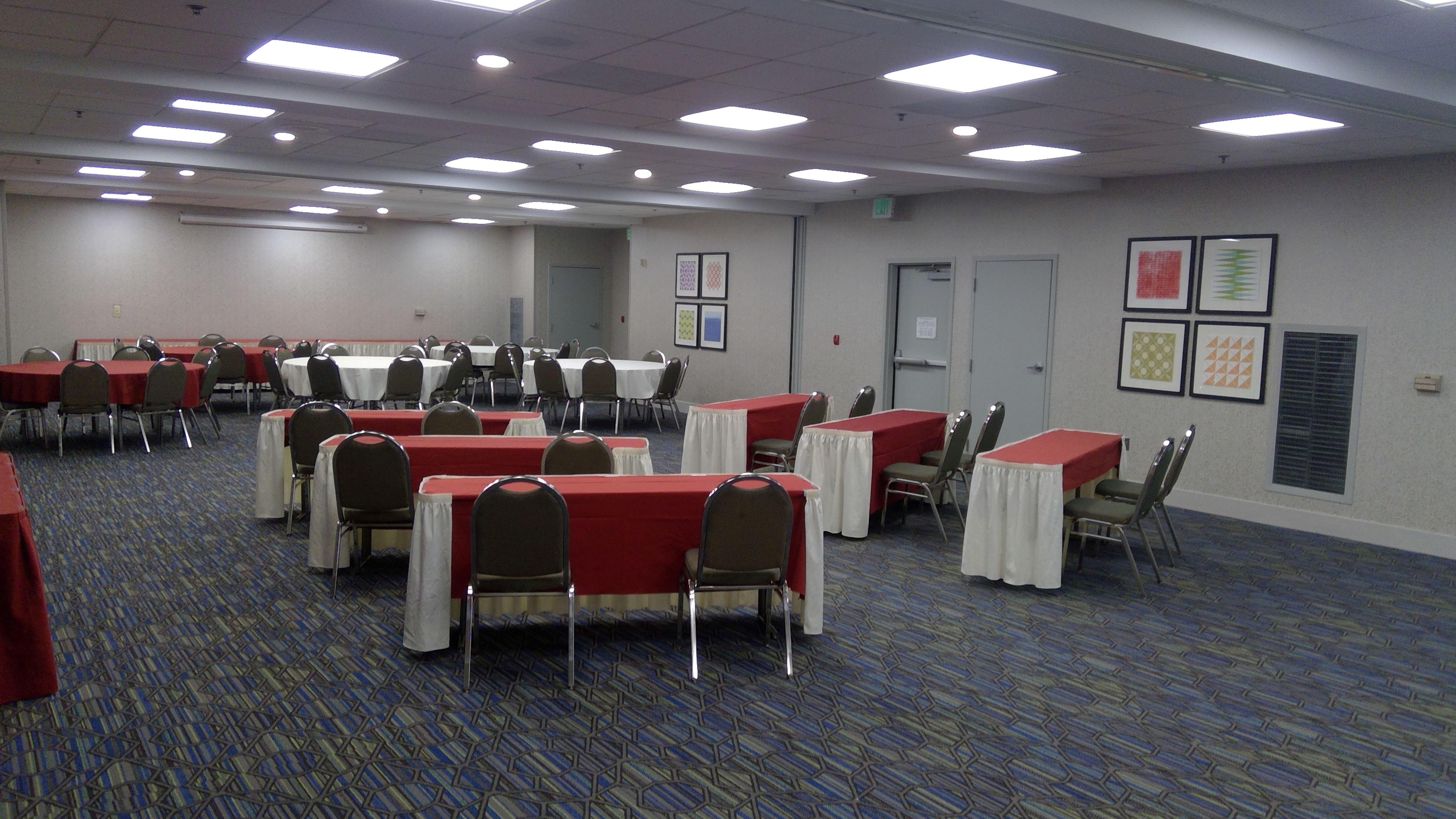 Holiday Inn Express & Suites Tracy By Ihg Exterior foto